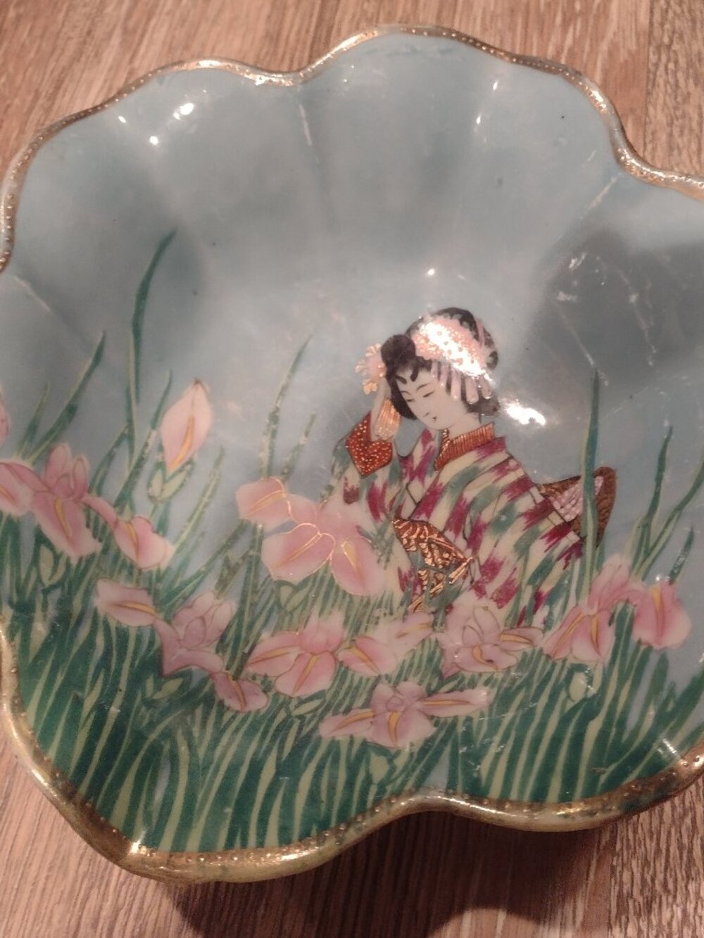 Vintage Japanese Geisha girl hand painted bowl